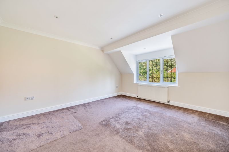 Double bedroom- click for photo gallery